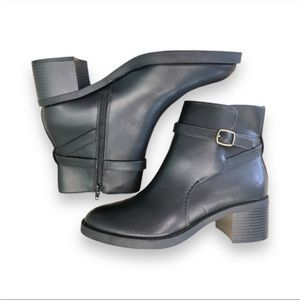 NWOB Ann Taylor Loft Missy Faux Leather Boot In Color Black Size 9.5